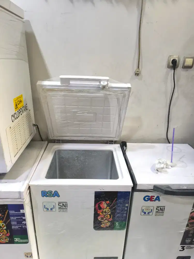 FREZEER 100LTR RSA/GEA
