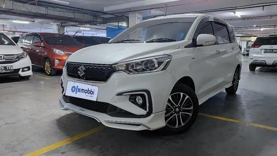 TDP 10JT Suzuki Ertiga 1.5 SS Hybrid-MT Hitam 2022