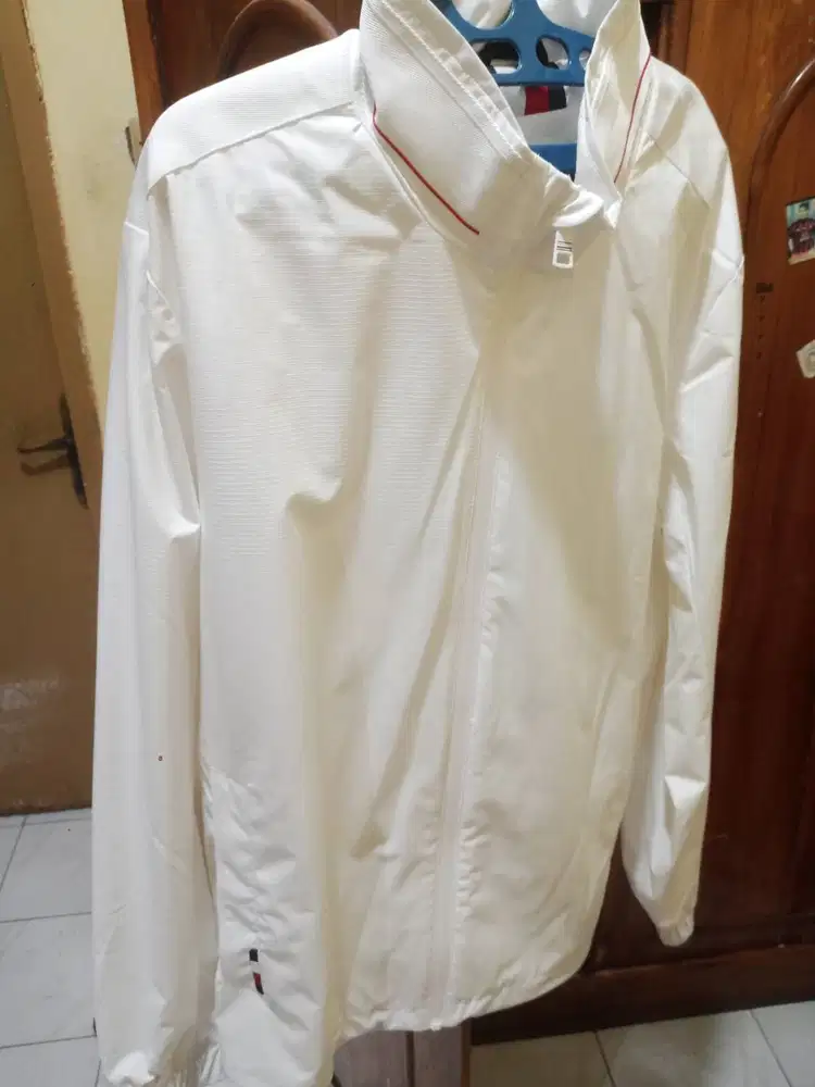 Jaket pria Tommy Hilfiger white size XL