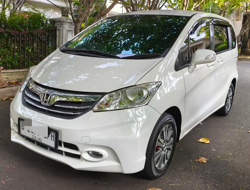 Honda Freed 2015 Bensin
