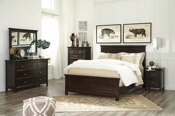ASHLEY Alexee Bedroom Suite (set mebel kamar tidur: bed, lemari, dll)