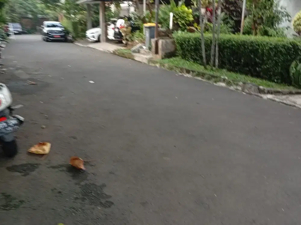 Townhouse Pejaten barat Lt, 384 m / Lb. 425 m , 8,9 M