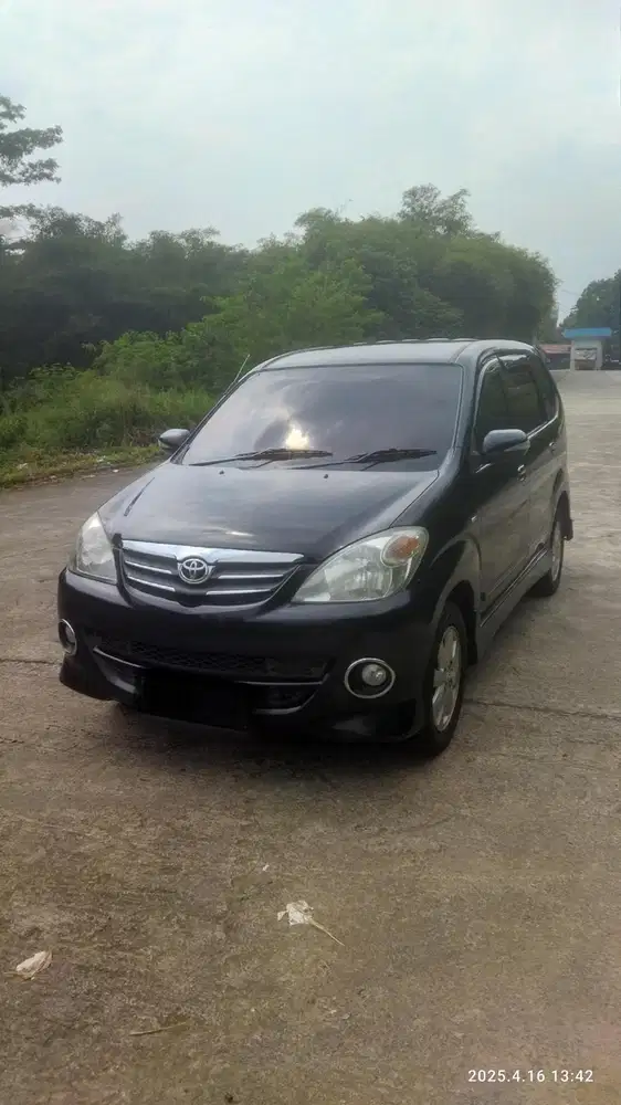 Toyota Avanza 2010 Bensin