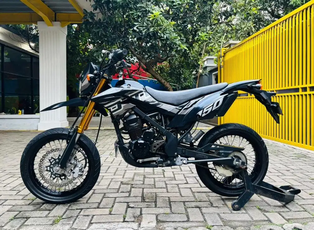 Kawasaki D-tracker 155