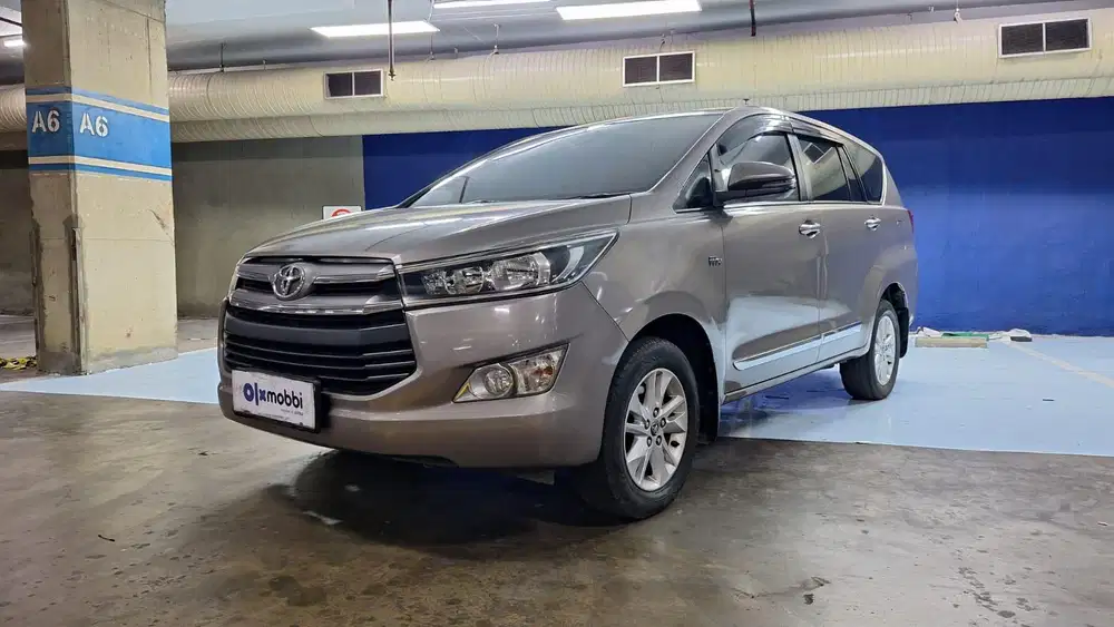 DP MURAH - Toyota Kijang Innova 2.0 G Bensin-MT 2017