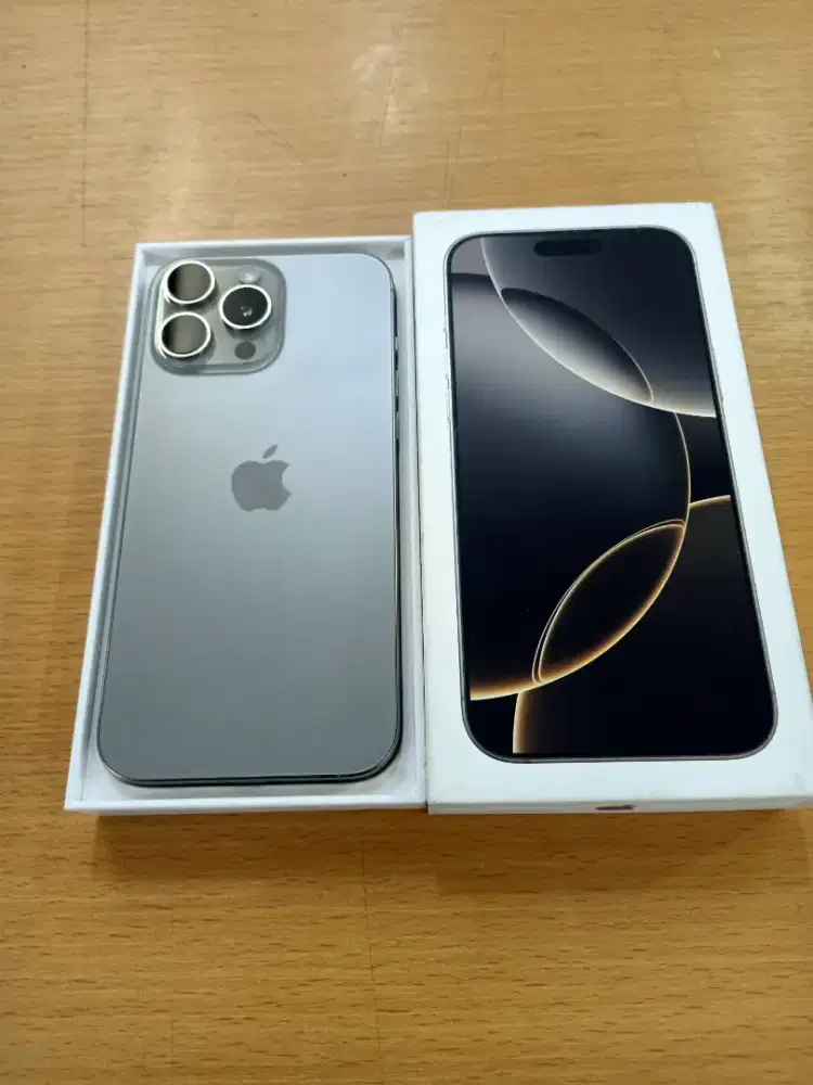 iPhone 16 Pro Max