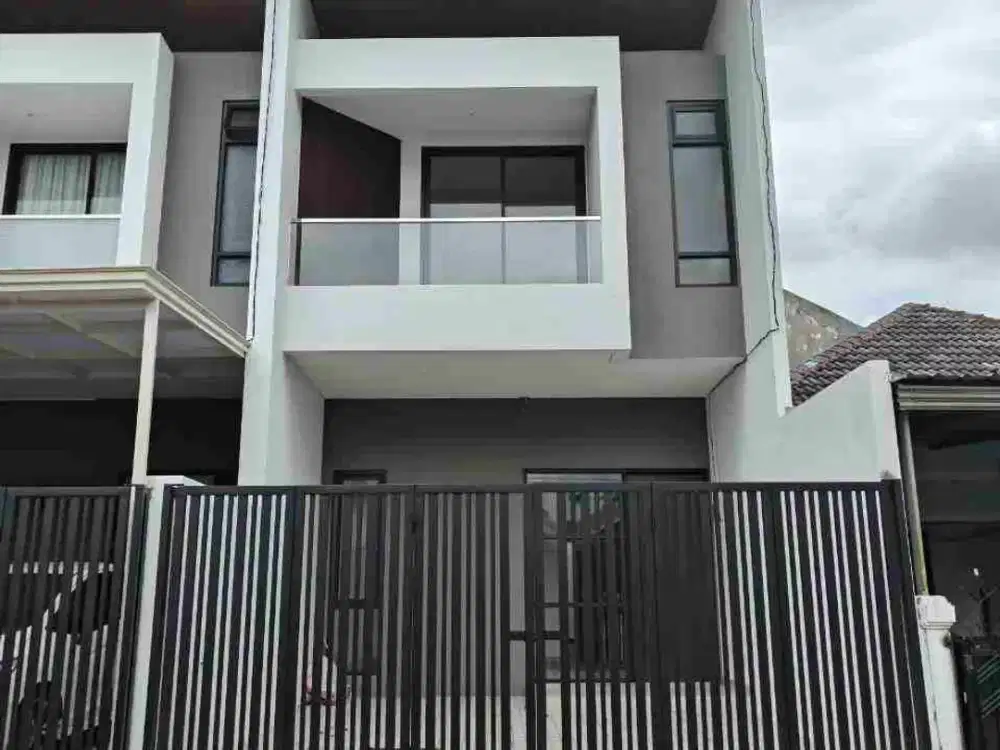 Dijual Rumah Baru gresss 2 Lantai di Pondok Tjandra Sidoarjo