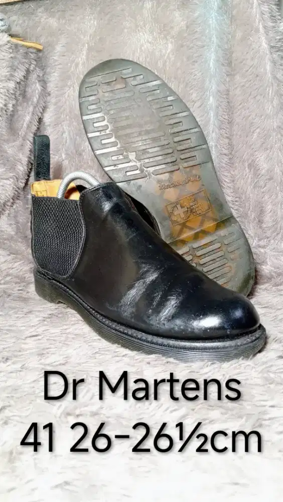 Dr Martens Blacksmooth Cromwell Chelsea Boots Made in Thailand