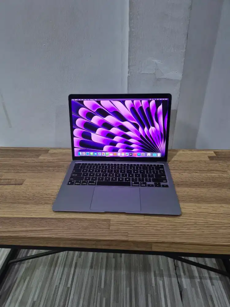 Macbook Air M1 2020 Ram 8GB SSD 256GB Gratis Instal Aplikasi