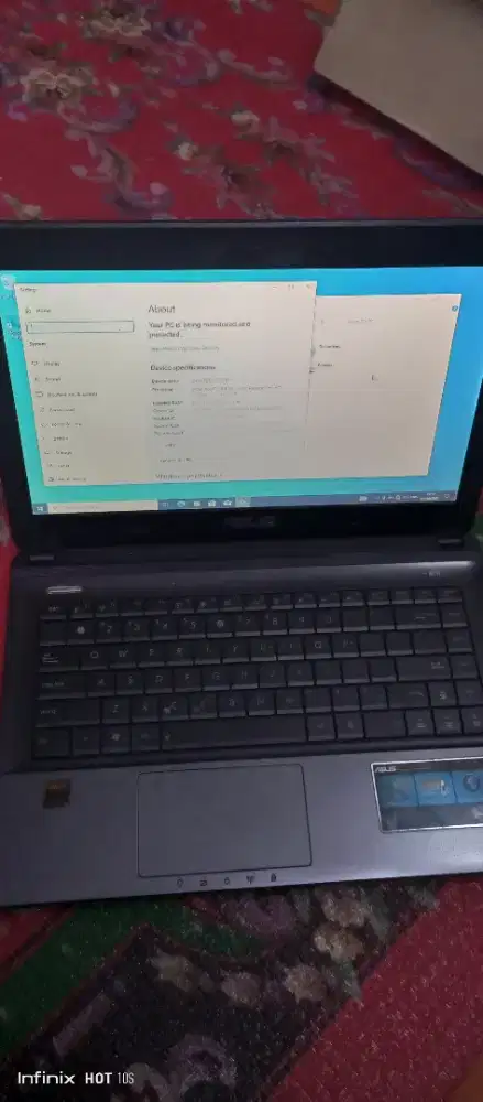 Laptop Asus with Radeon Grapichs