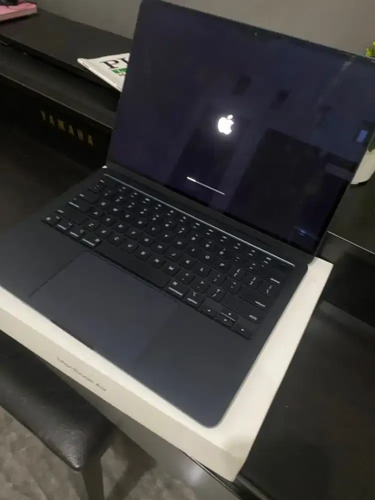 Jual cepat MacBook Air M2 8/256/SpaceGray