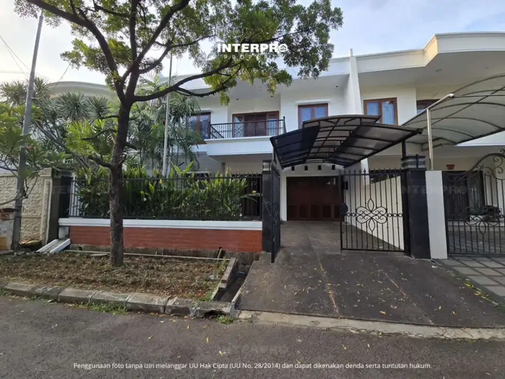 Rumah 2 Lantai Disewakan Puri Indah Kembangan 4 Kamar Tidur Hadap Selatan - LT 200m2