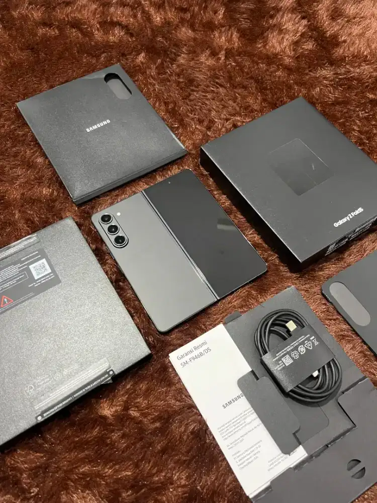 Samsung Z Fold 5 12/512GB SEIN Like New Original - Phantom Black