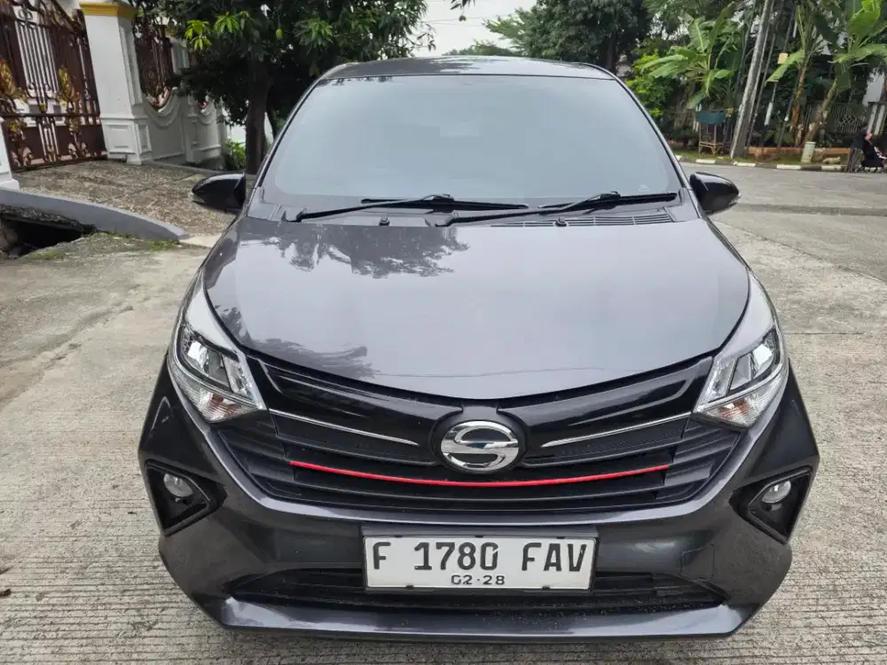 Dijual Daihatsu Sigra R MT 2023 Warna Grey Metalic Pajak on