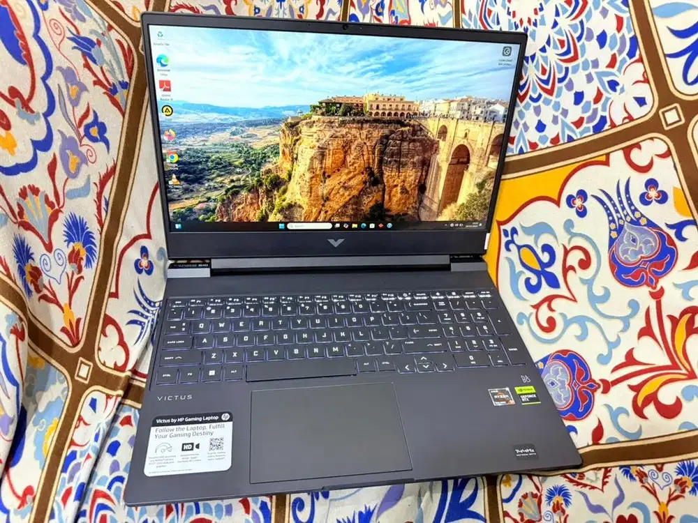 Laptop Gaming HP Victus 15 Ryzen 5 7535 VGA RTX