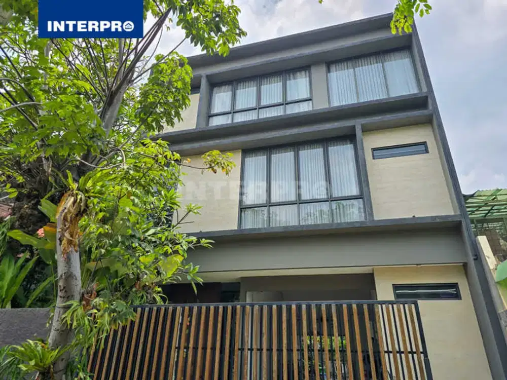 Rumah Permata Buana Desain Minimalis Dengan Furnished Luxury Mewah - 200m2