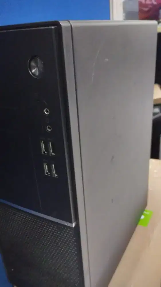 PC Lenovo / Ram 8 / HDD 500 / Core i5 Gen 7