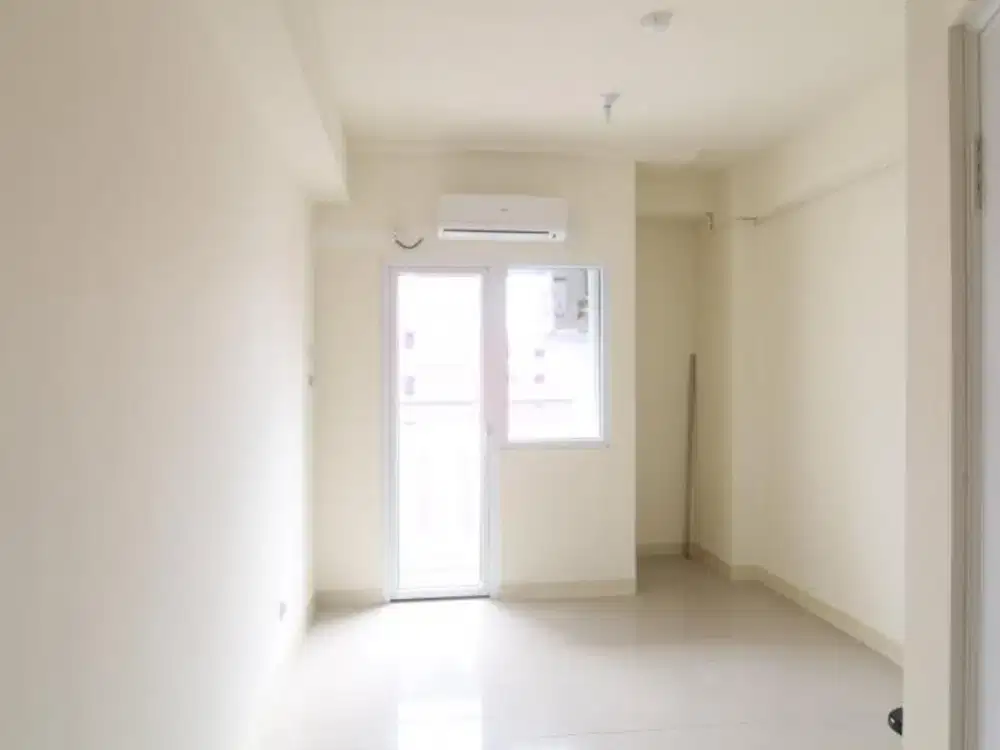 UNIT GREEN PRAMUKA SQUARE STUDIO ROOM UNFURNISH LANTAI SEDANG