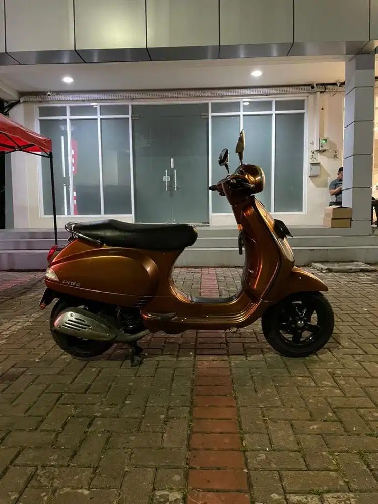 Vespa LX 150ie 2012