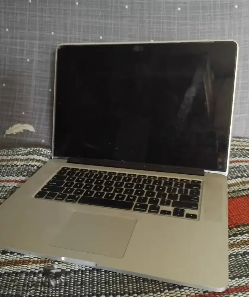 Lcd bagin atas macbook retina