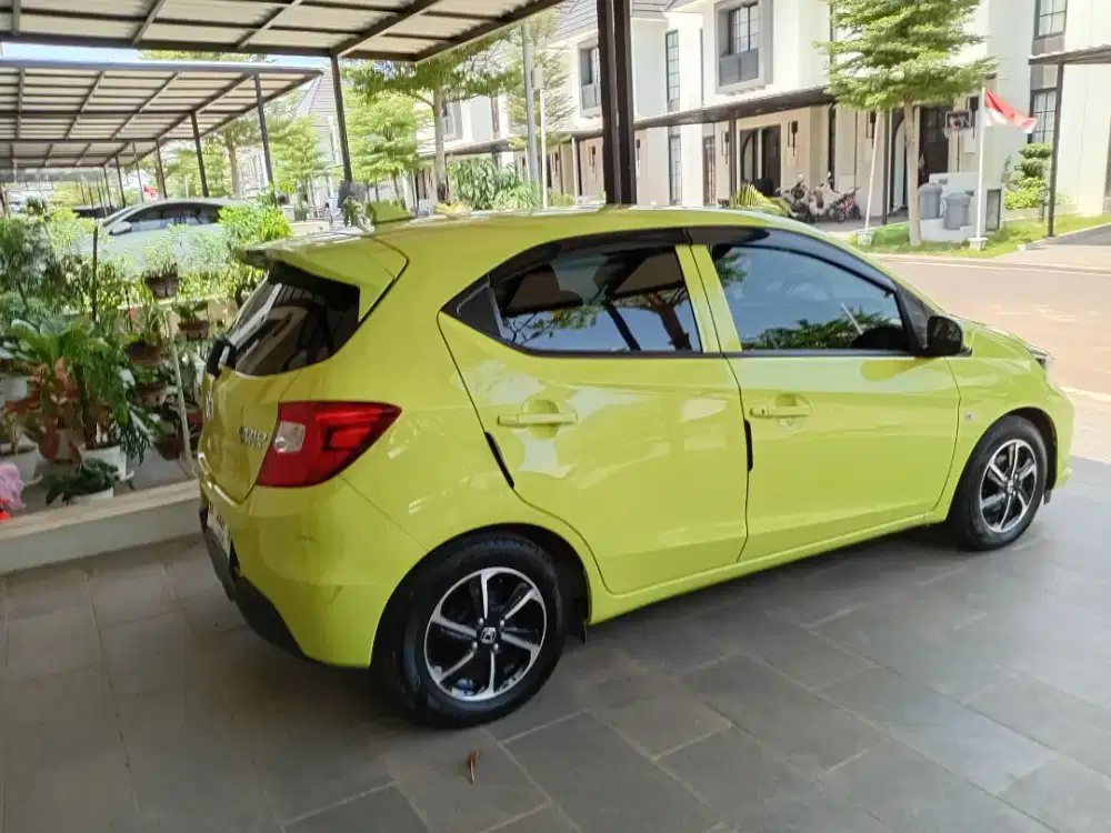 Honda Brio Satya 1.2 Cvt Automatic like new