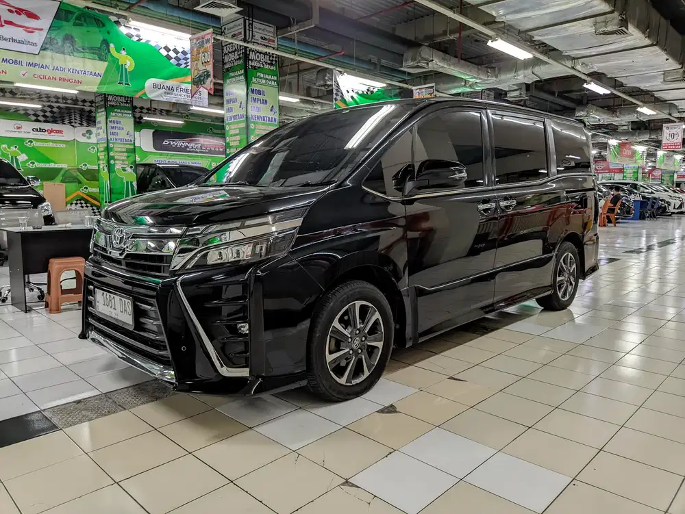 Toyota Voxy 2018 Bensin