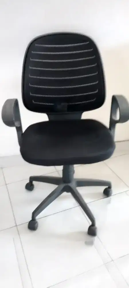 Kursi kantor informa