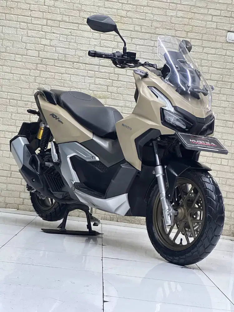 ADV 160 ABS Plat Malang Kota