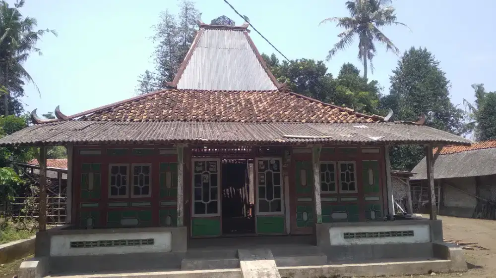 Joglo lawas kayu nangka