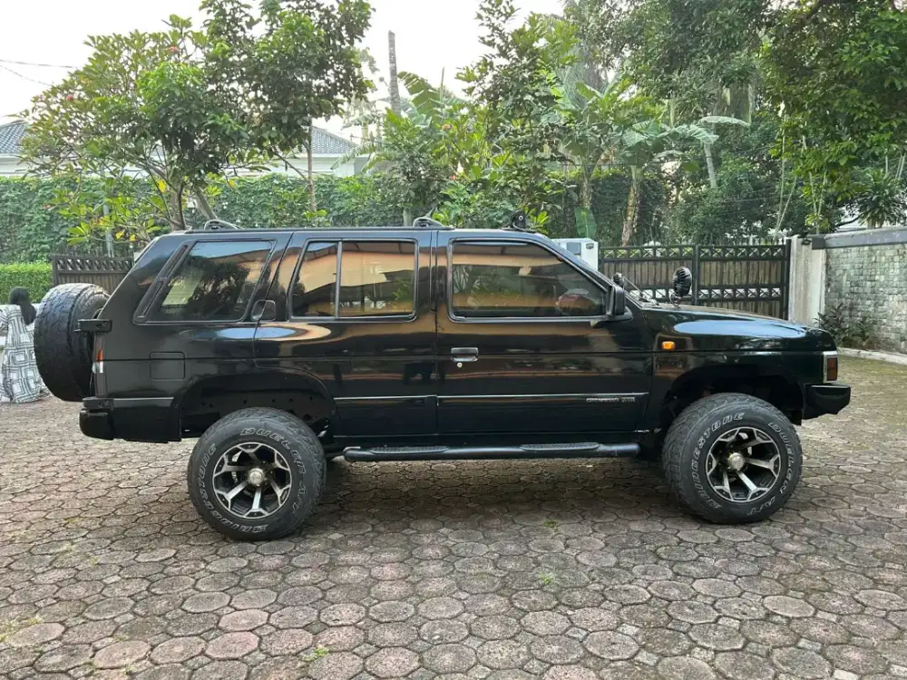 Nissan Terrano Granroad XTR 2002