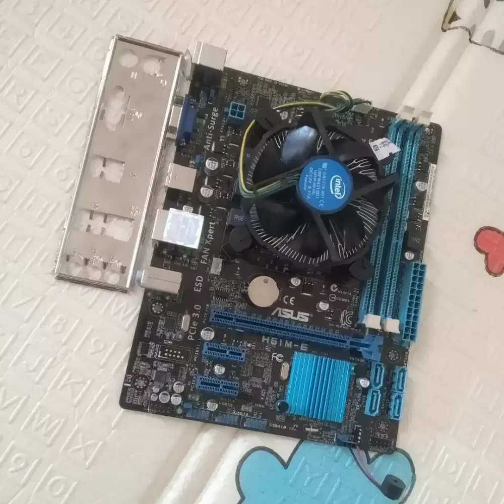 ASUS H61M-E + Intel Core i5-2500K