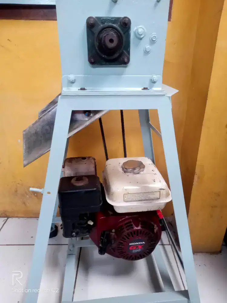 Mesin parut kelapa