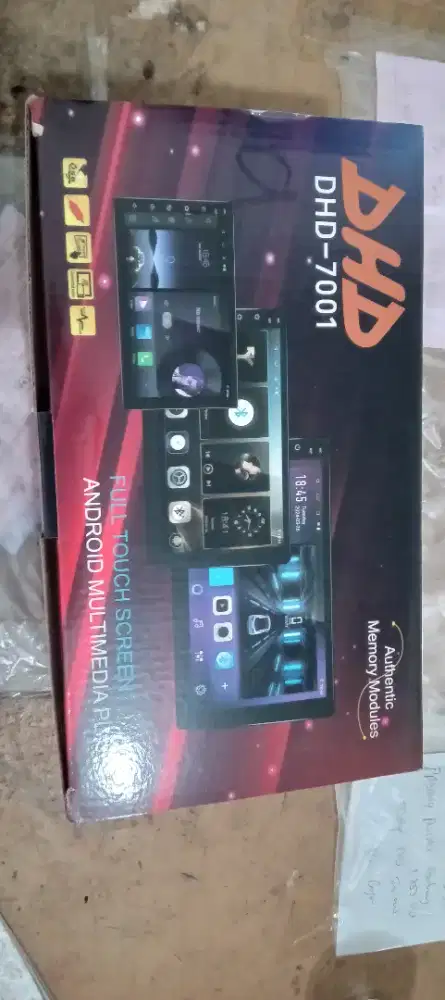 Tv android mobil 9 inci merek dhd ram 2,harga unit saja