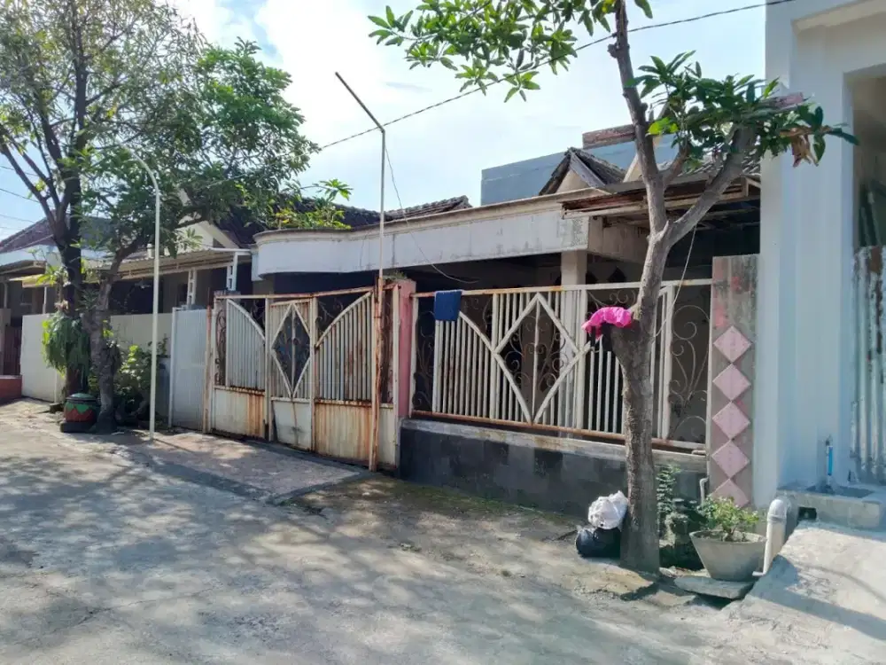 JUAL LELANG RUMAH DRIYOREJO KOTA BARU GRESIK DR17