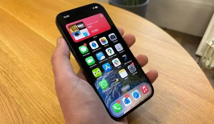 Iphone 15 128GB IBOX Good Condition