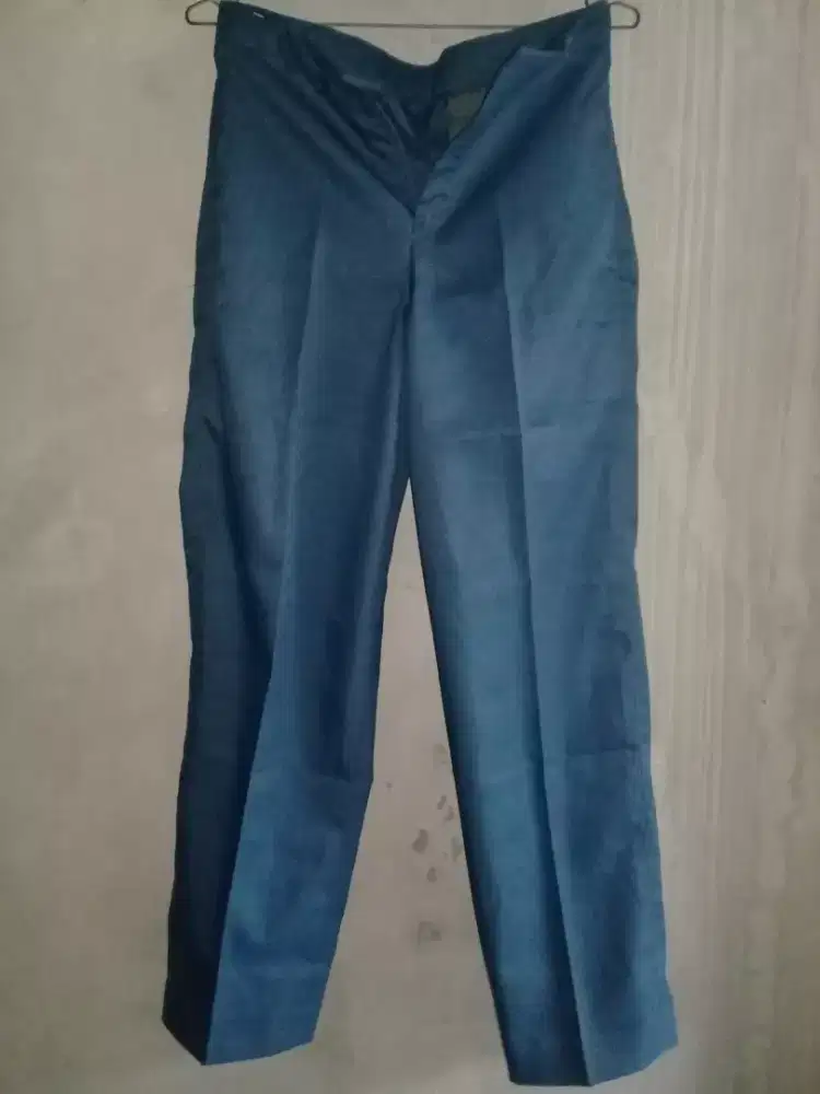 Celana panjang kain
