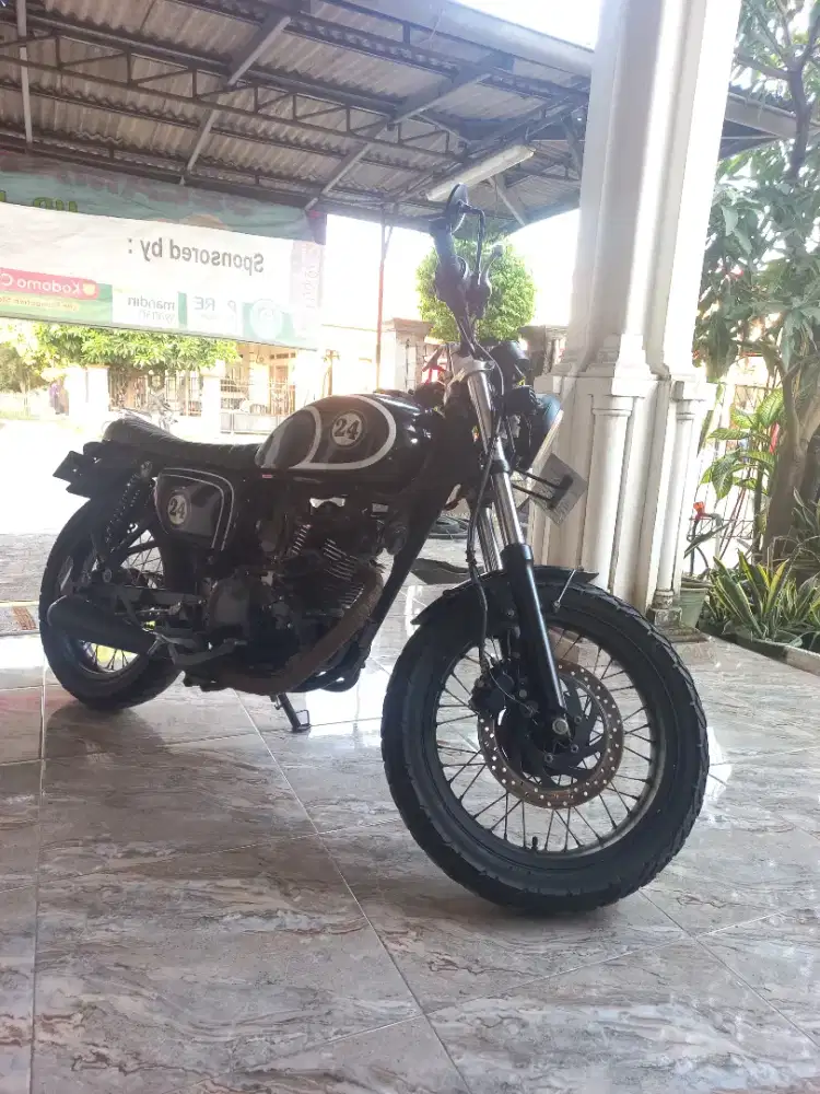 Kawasaki W175 (BJ175A)