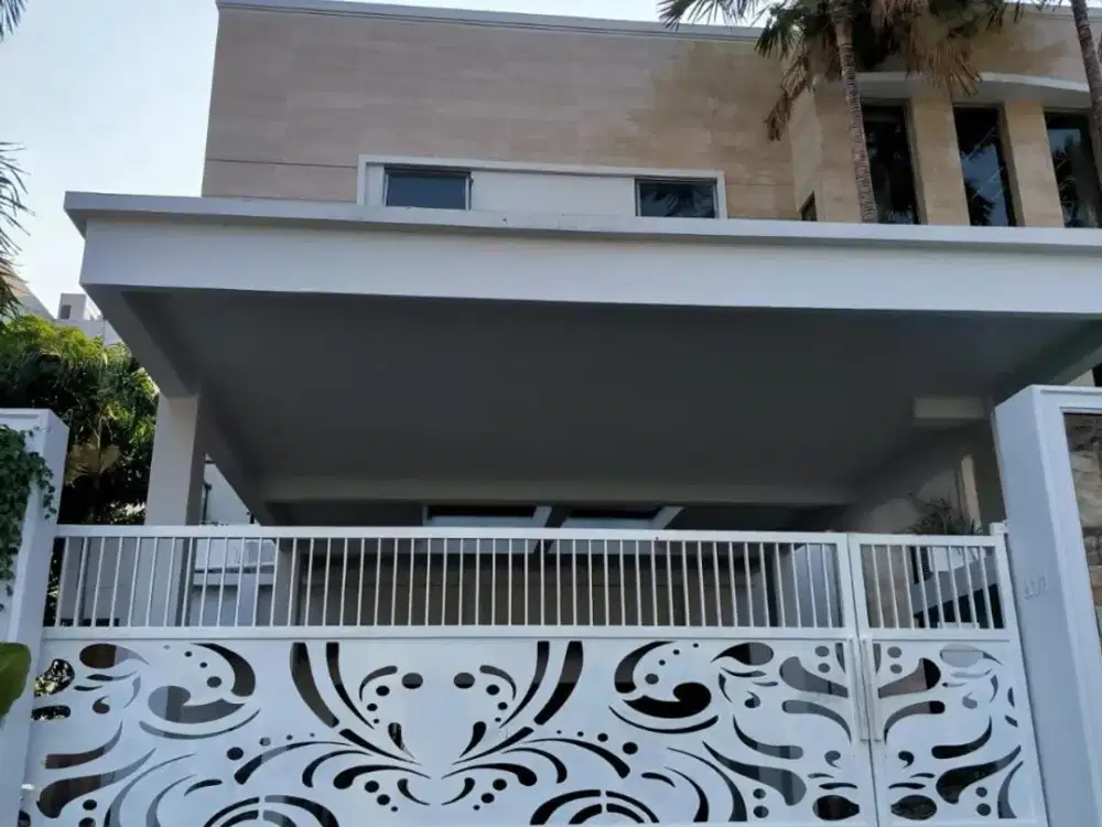 Dijual Rumah Puncak Golf Furnish SMewah Strategis Siap Huni