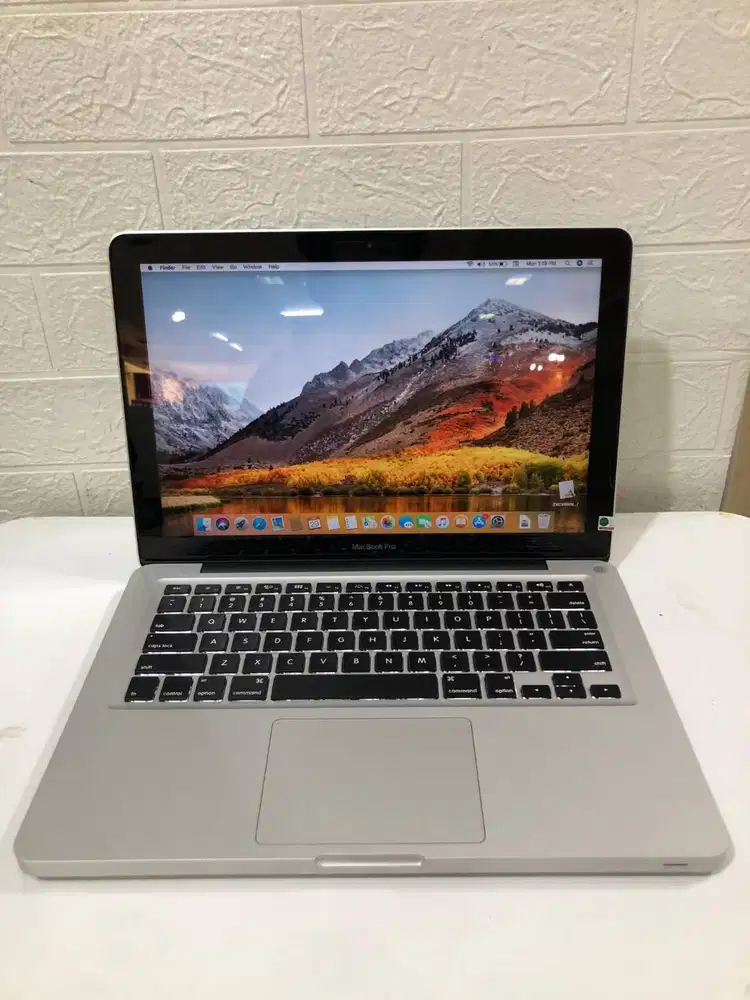 Macbook Pro 2012 Intel Core i5 RAM 8GB SSD 120GB Layar 13 Inch HD