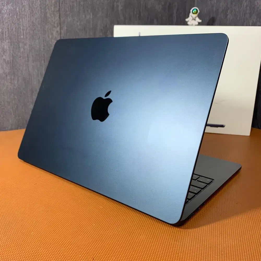 Macbook Air M2 16/256gb 13inch 2022 Midnight