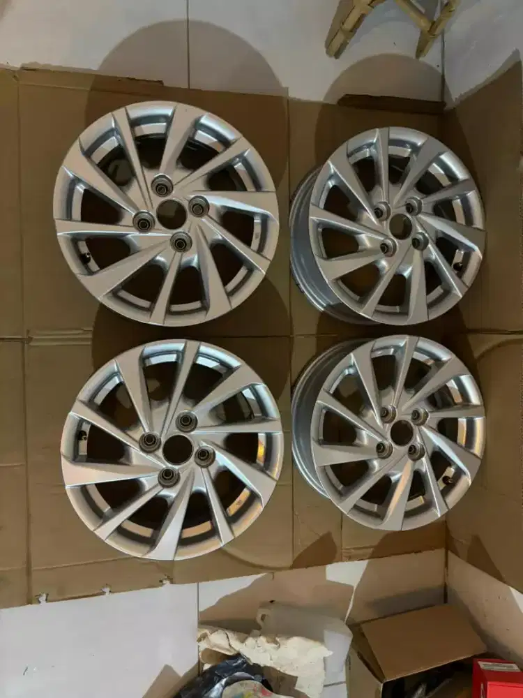 Velg OEM Agya 2024 R14