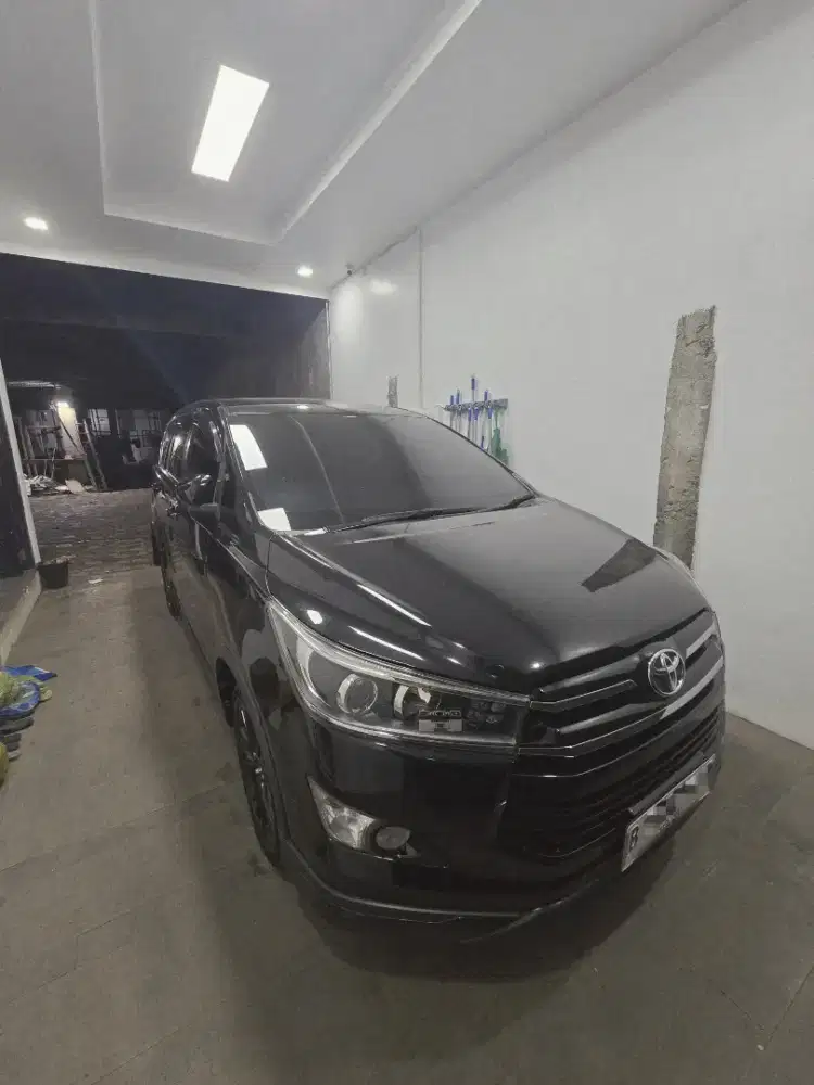 Innova Reborn V Diesel 2018
