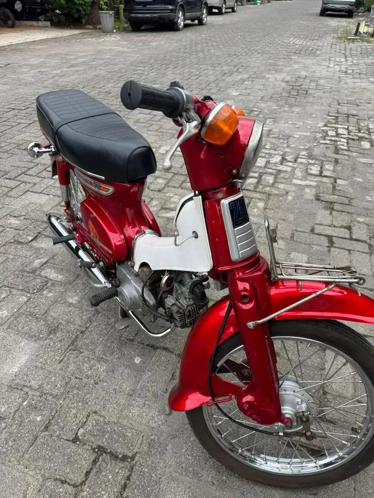 Honda Cub C70 Merah