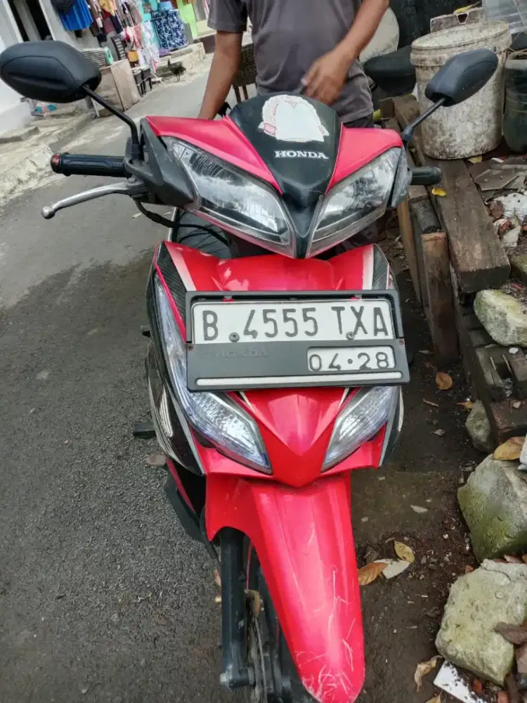Honda blade tahun 2013