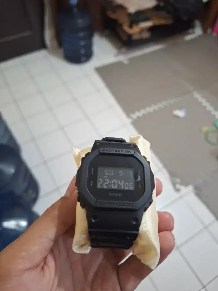 Jam G-Shock dw5600-bb