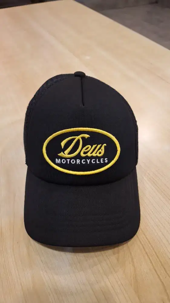 Topi Deus Original