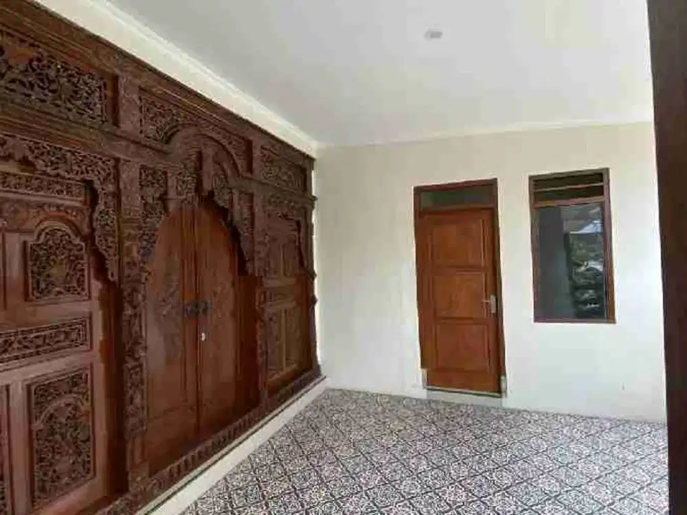 RUMAH SIAP HUNI KELUD SAMPANGAN DEKAT JALAN PEMUDA SEMARANG