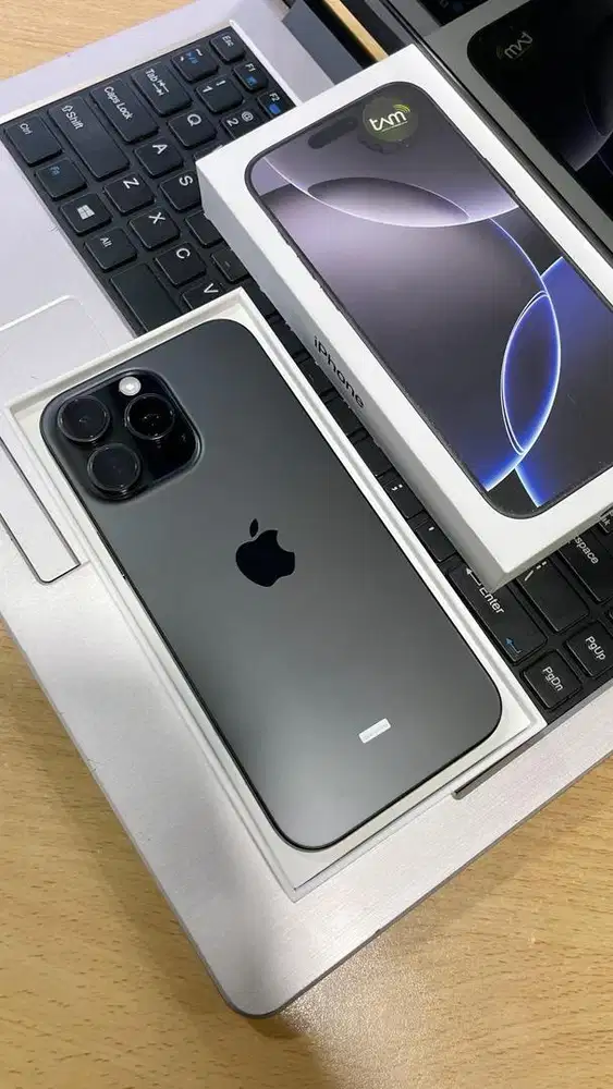 iPhone 16 Promax 256 gb iBox bh 100% garansi aktif sampe Juni 2026