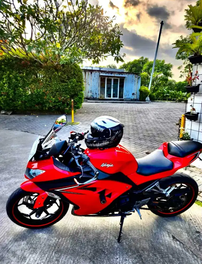 Kawasaki ninja 250c model 2017