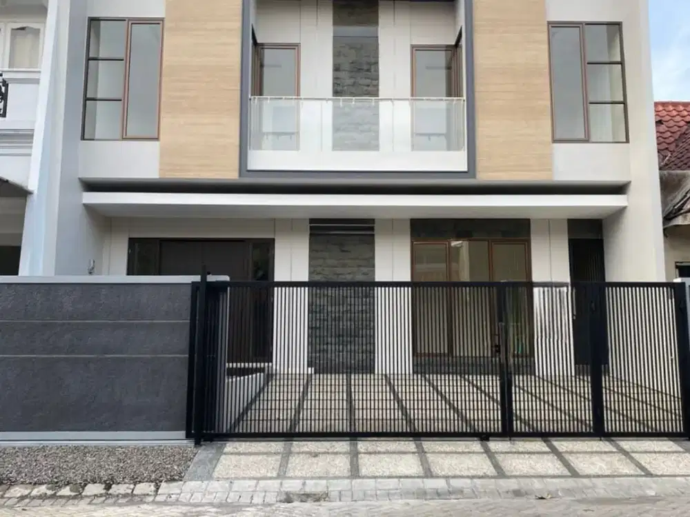 DI INTERNASIONAL VILLAGE CITRALAND SURABAYA , JUAL RUMAH BARU 2 LANTAI MINIMALIS (Tjin2Winmax)